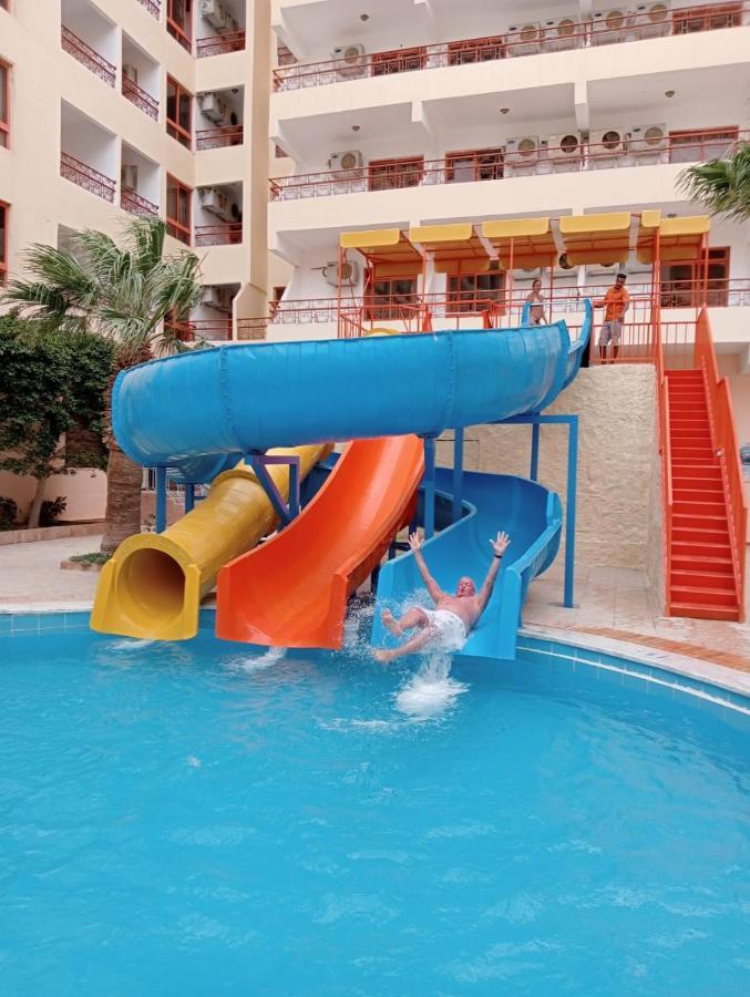 Empire Hotel Aqua Park Hurghada Exterior photo