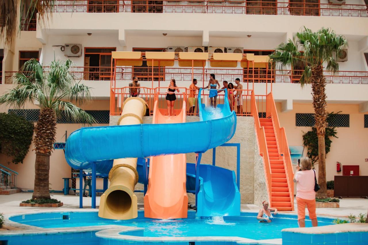 Empire Hotel Aqua Park Hurghada Exterior photo